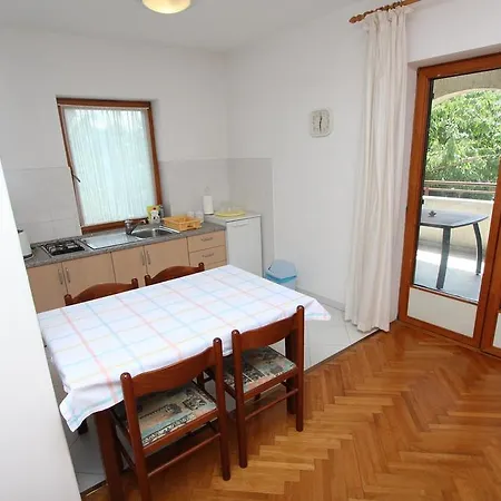 Apartment Mitton *